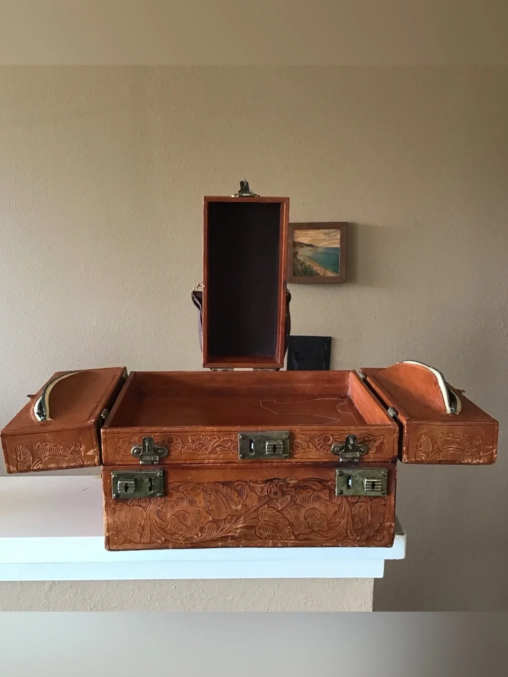 Vintage Tooled Leather Mexican Travel Vanity Train Case